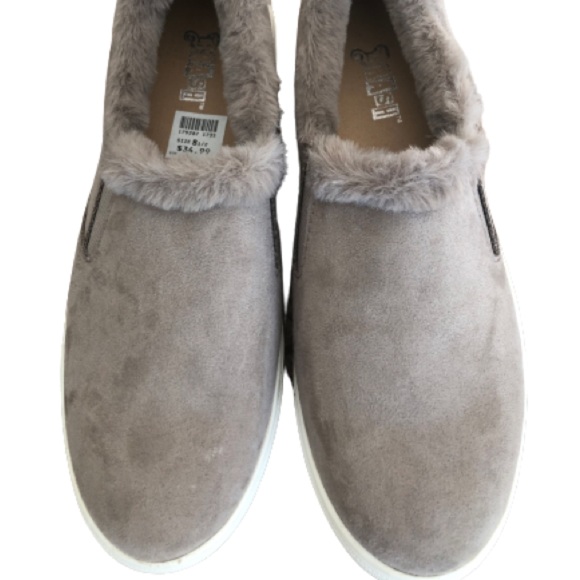 NWT Brash Women’s Devonne Grey Faux Suede Slip-On Size 8.5 - Picture 3 of 6